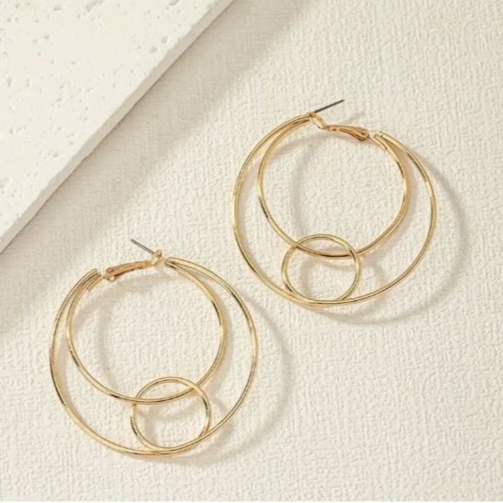 NEW Modernist Gold Plated Double Circle Hoop Earrings - Picture 3 of 4